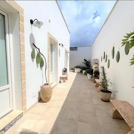 La Fermata Del Bus Apartment Ugento Exterior photo